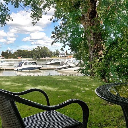 Auberge Handfield Et Spa Saint-Marc-sur-Richelieu Εξωτερικό φωτογραφία