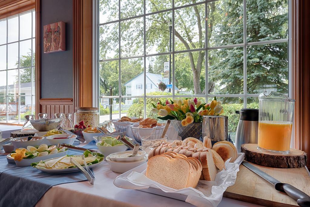 Auberge Handfield Et Spa Saint-Marc-sur-Richelieu Εξωτερικό φωτογραφία